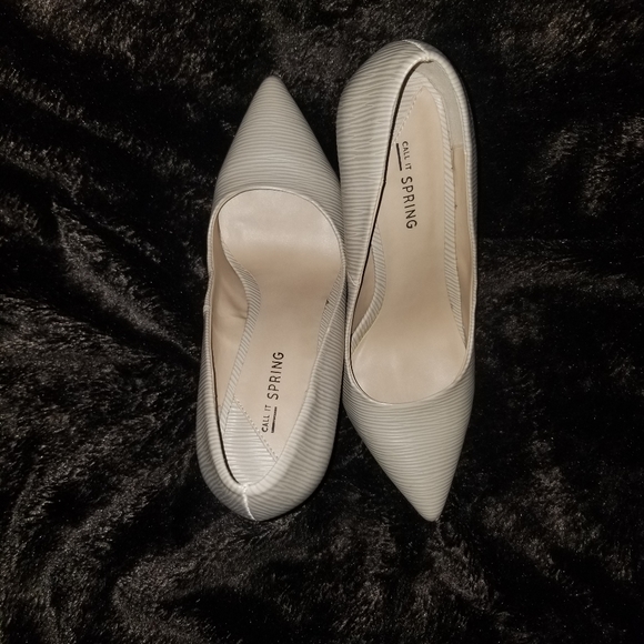 Pumps - Picture 5 of 6